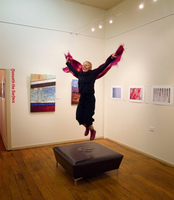 Julie Barratt flying