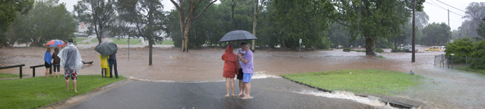 2011 FLOOD - Burns St Toowoomba  PHOTO: Doug Spowart