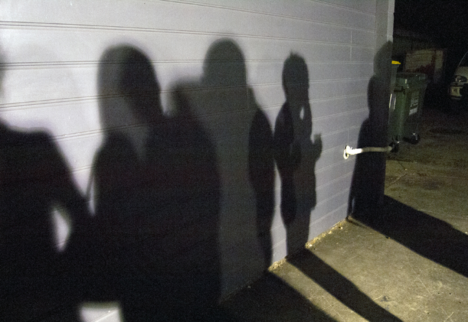 Foto Frenzy opening shadows  PHOTO: Doug Spowart