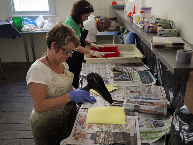 Drying a coated sheet