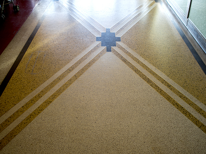 The Roxy Theatre and Peter's Cafe, Bingara PHOTO © 2014 Cooper+Spowart