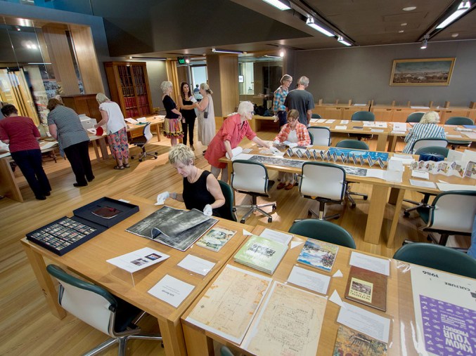 Siganto Foundation Fellows in the White Gloves Room