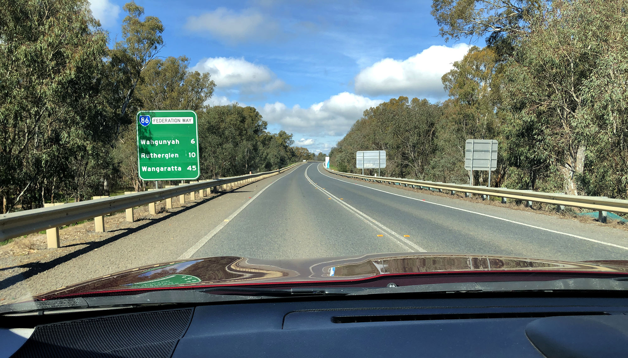 Crossing the Victorian Border - the Murray River