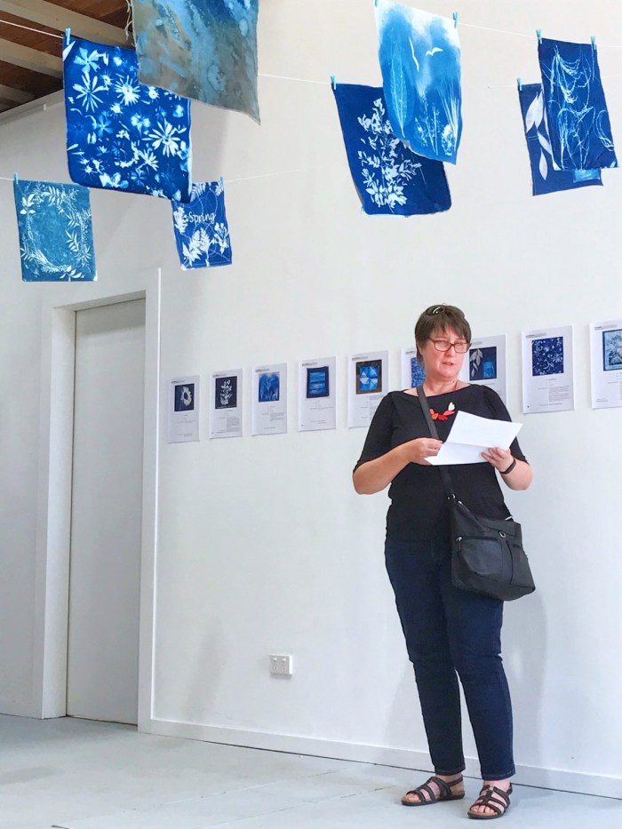 LeAnne Vincent opens the show PHOTO Keiko Goto